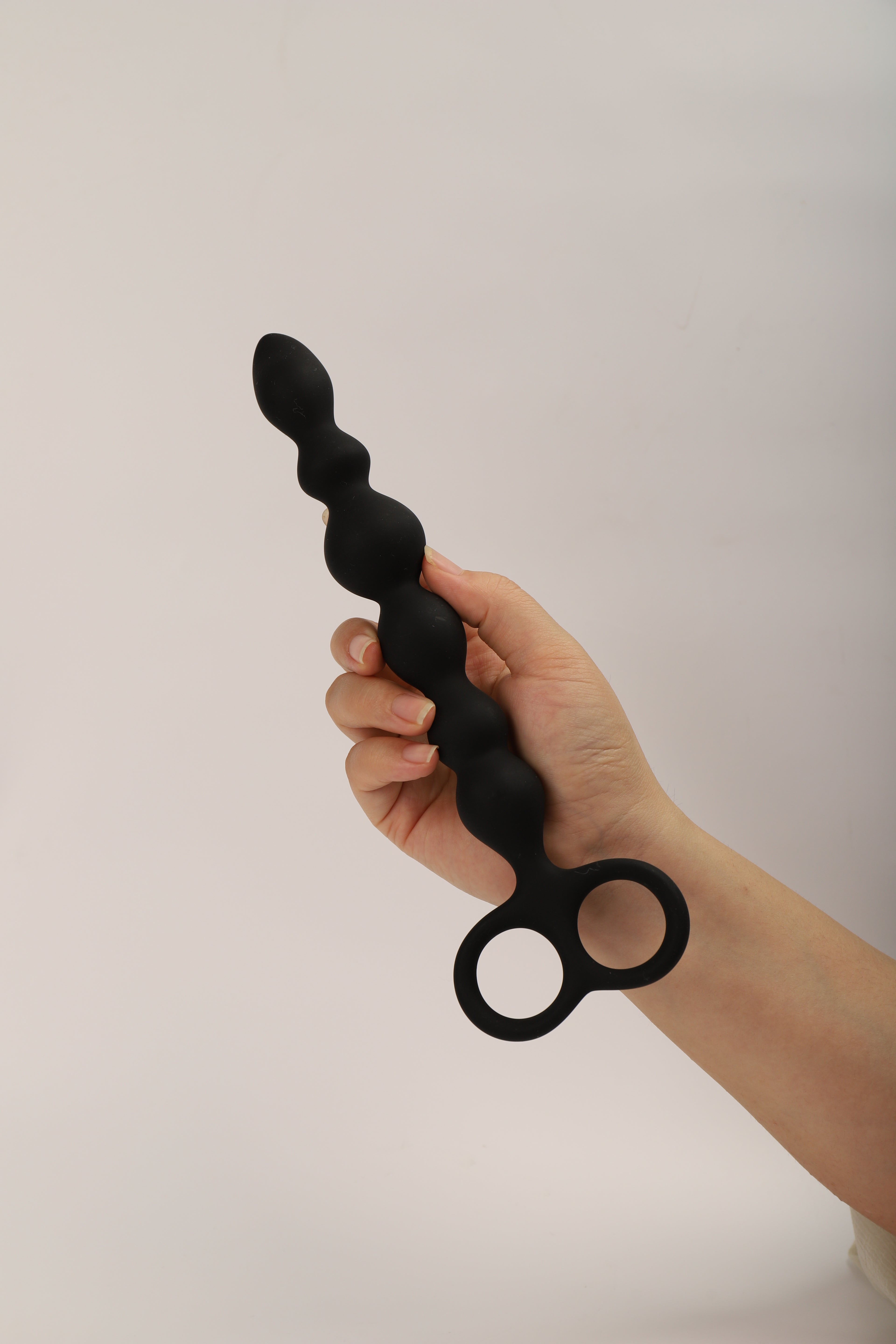 Black Silicone Anal Beads – Flexible, Body-Safe & Beginner-Friendly