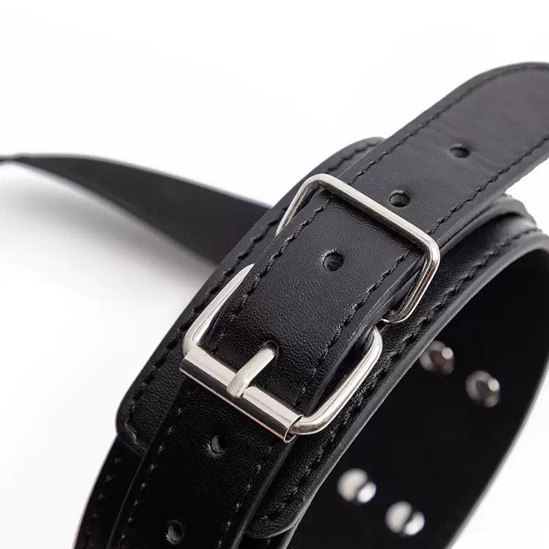 PU Leather Collar & Cuff Restraint Set – Adjustable Neck to Wrist Bondage Strap Kit